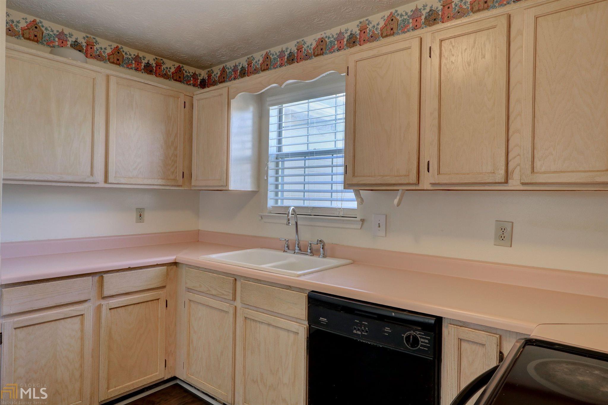 6508 Pine Bark Ct, Morrow, GA 30260 photo 11