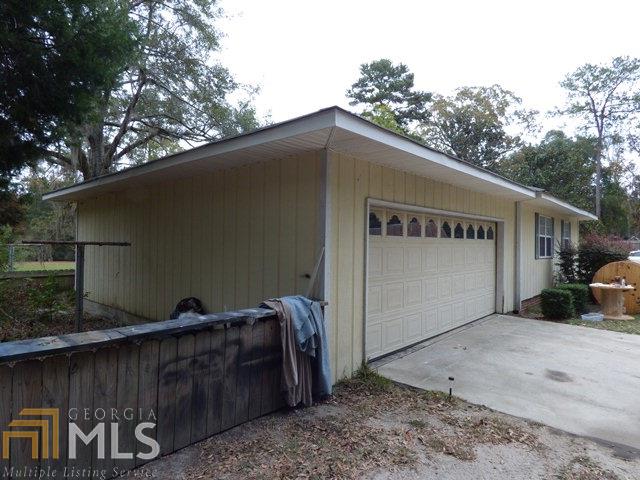 558 W Blackshear Ferry Rd, Dublin, GA 31021 photo 3