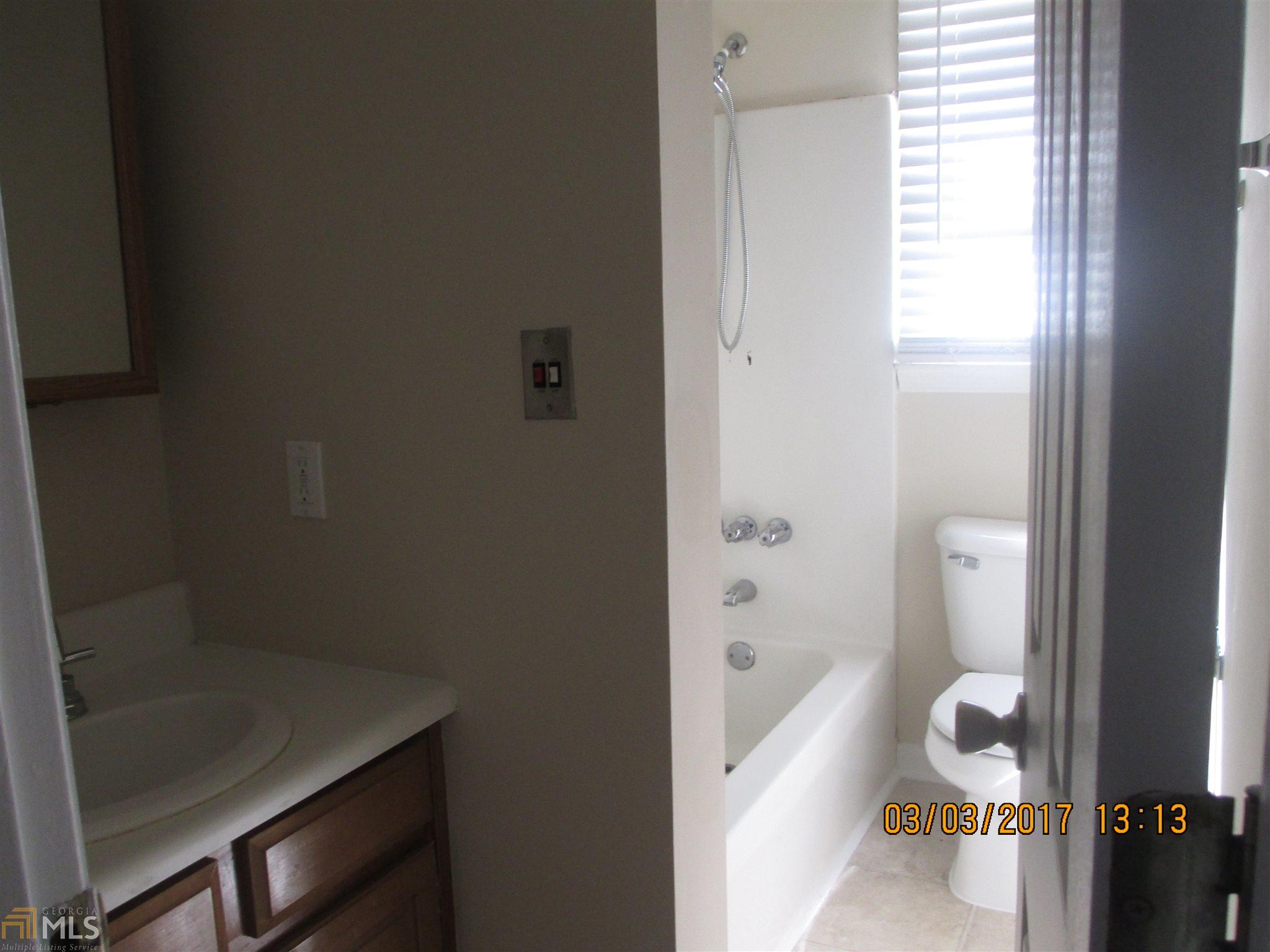 107 Pinebrook Dr, Lagrange, GA 30240 photo 10