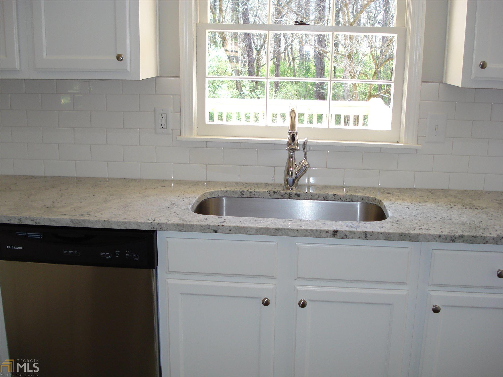 2826 Dunnington Cir, Chamblee, GA 30341 photo 8