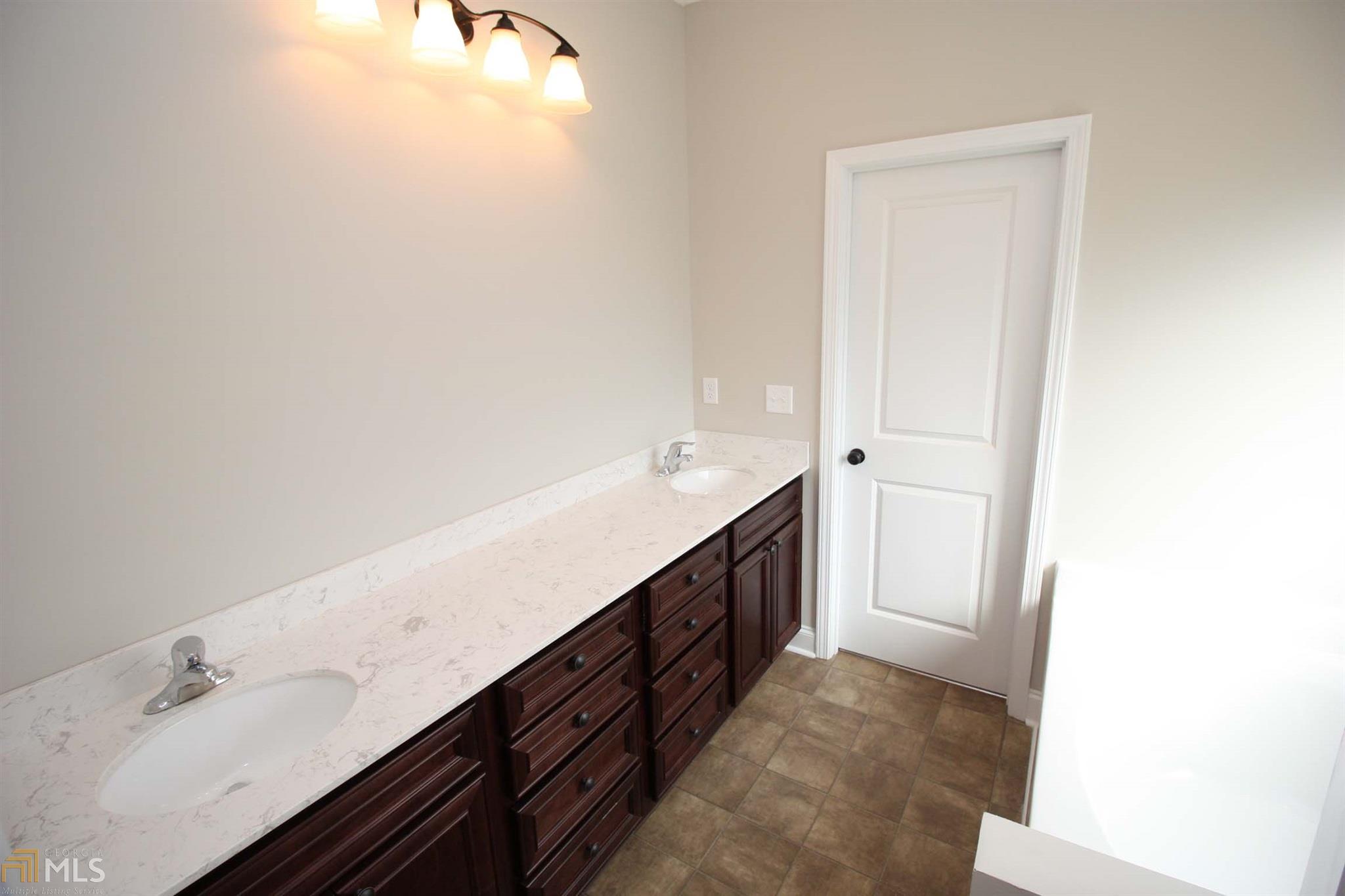 518 Tradition Pl, Lagrange, GA 30241 photo 6