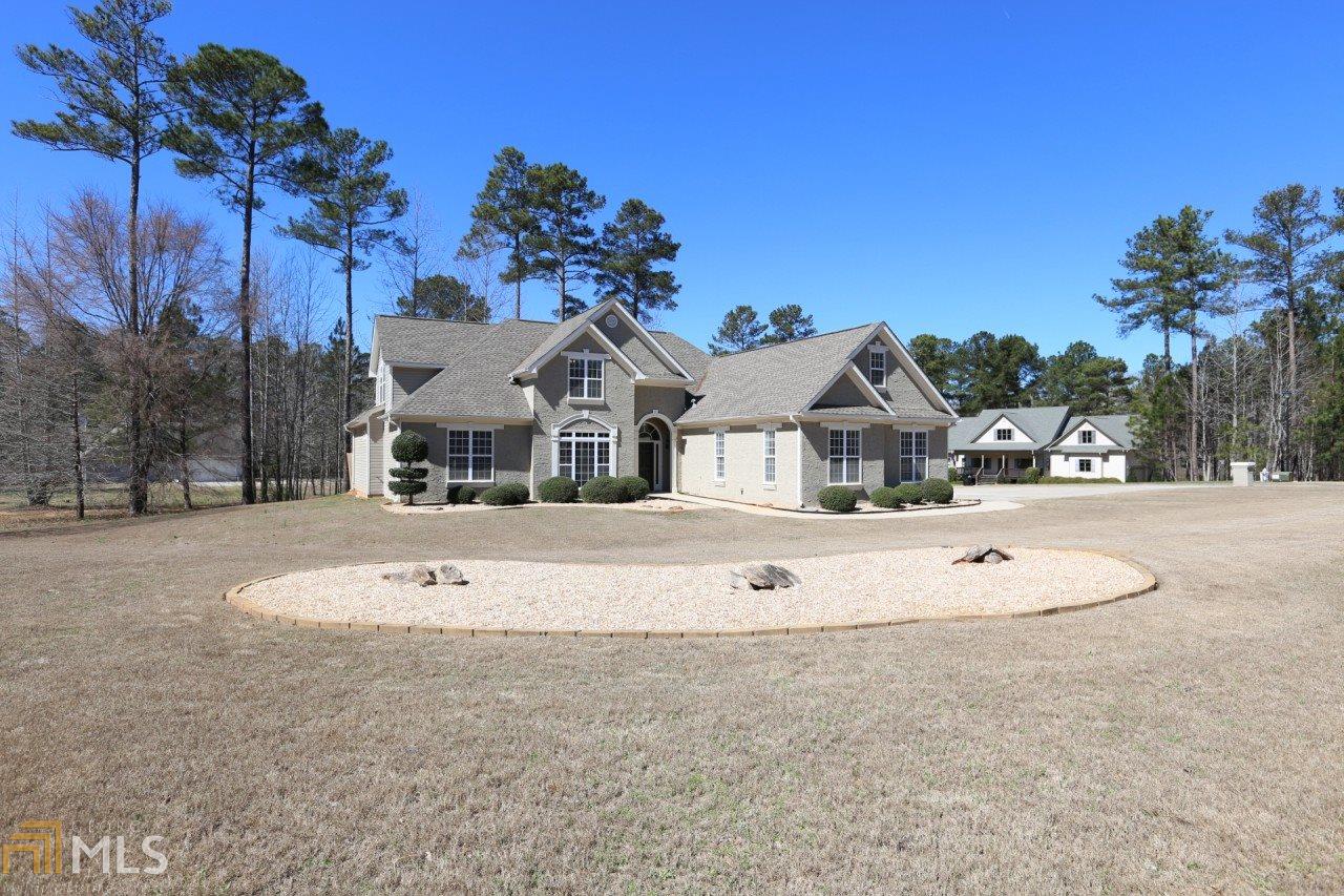 411 Princeton Ct, Hampton, GA 30228 photo 2