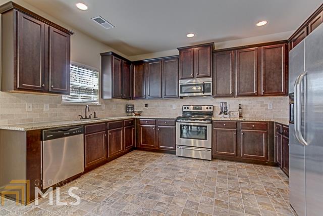 1008 Bluecoat Cir, Hampton, GA 30228 photo 16