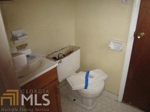 6373 Clearbrook Dr, Morrow, GA 30260 photo 12