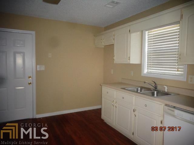 143 Morningside Dr, Jackson, GA 30233 photo 3