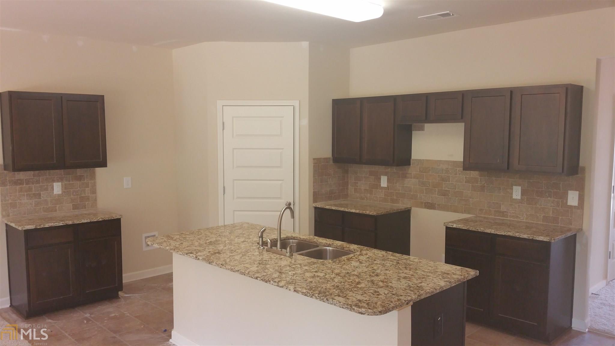 5763 Rex Ridge Loop, Rex, GA 30273 photo 4