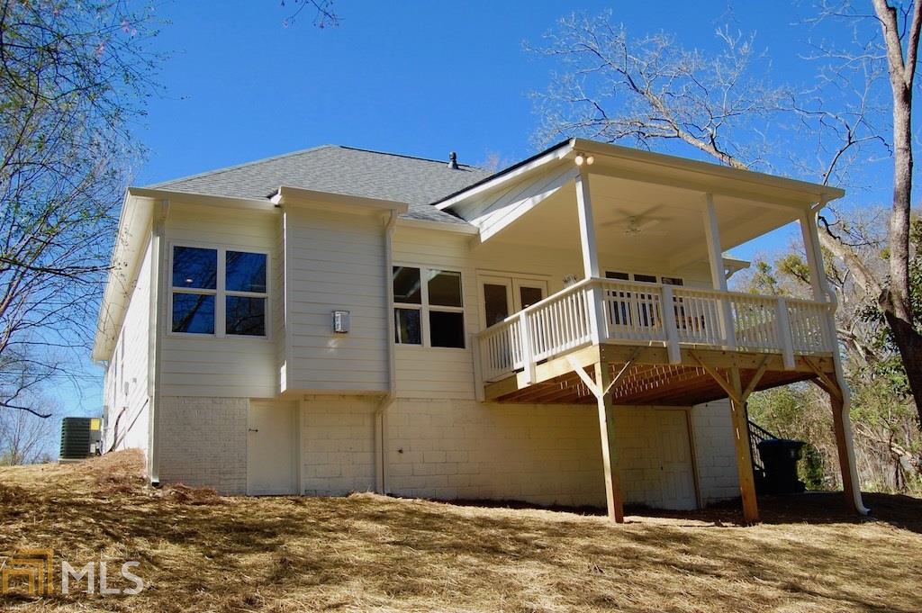 4063 E Johnson Cir, Chamblee, GA 30341 photo 2