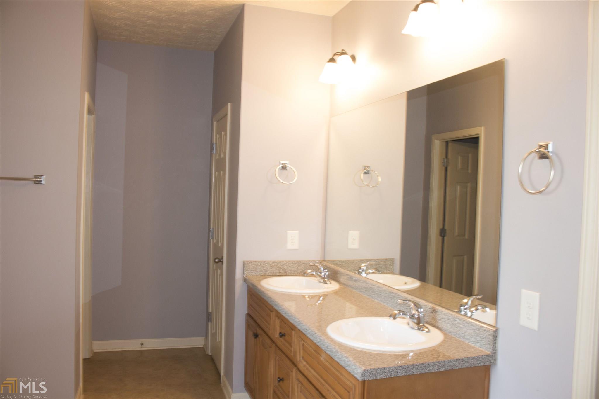 137 Cedar Ridge Dr, Lagrange, GA 30241 photo 13