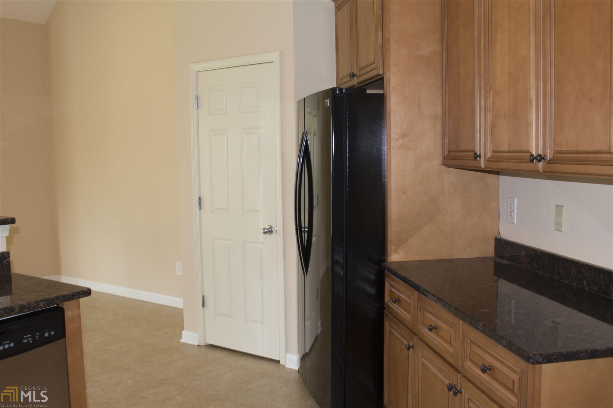 137 Cedar Ridge Dr, Lagrange, GA 30241 photo 8