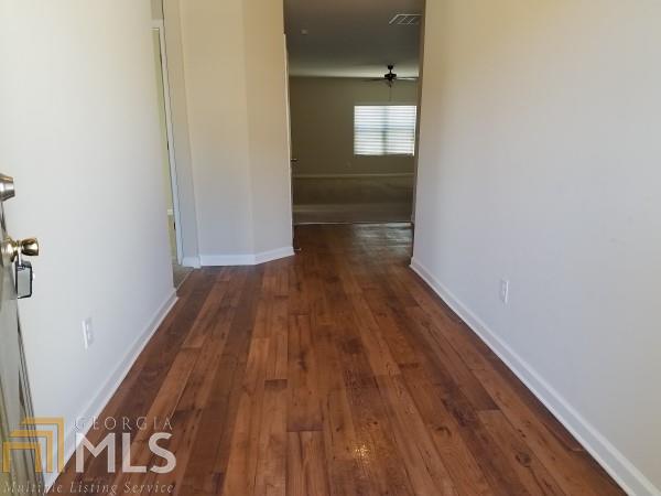 6099 Semaphore Rdg, Rex, GA 30273 photo 5