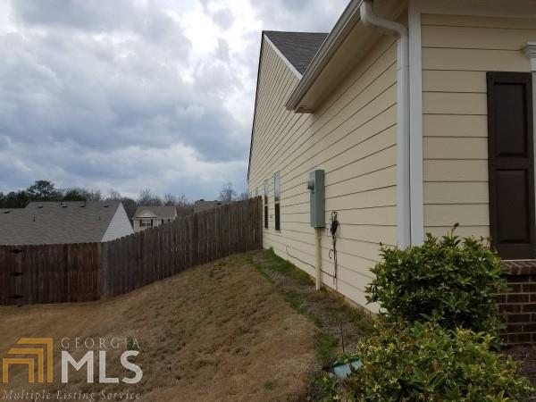 6099 Semaphore Rdg, Rex, GA 30273 photo 2