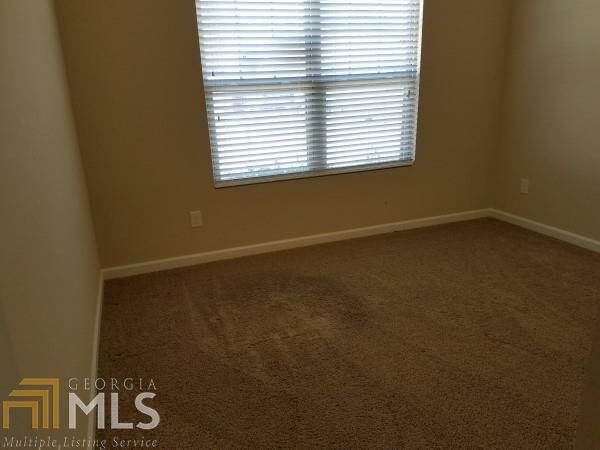 6099 Semaphore Rdg, Rex, GA 30273 photo 10