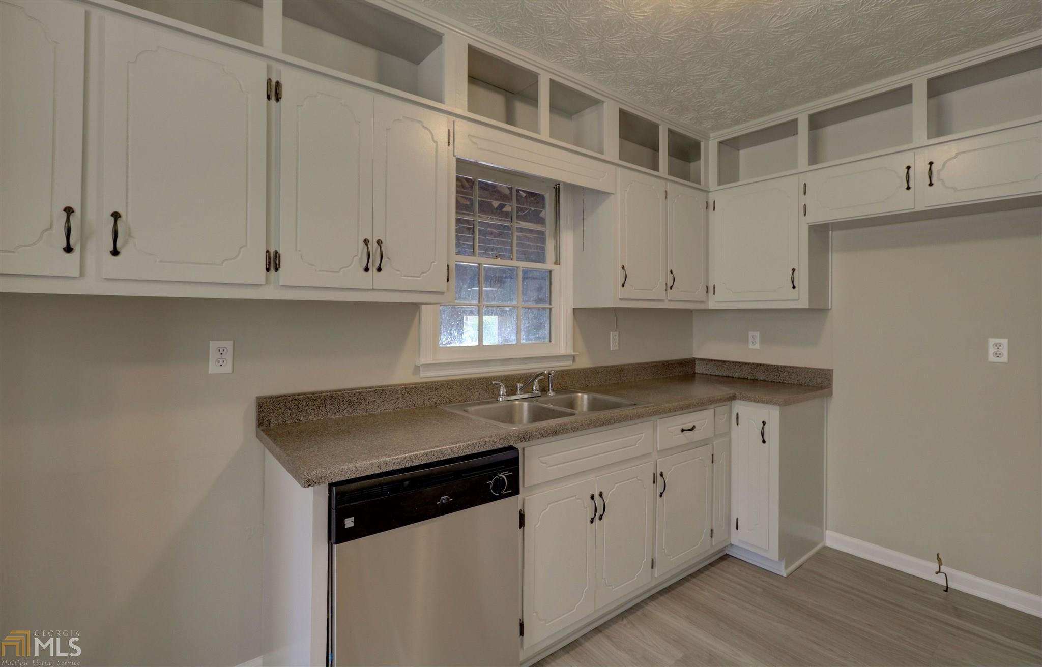 1708 Duffey, Morrow, GA 30260 photo 8