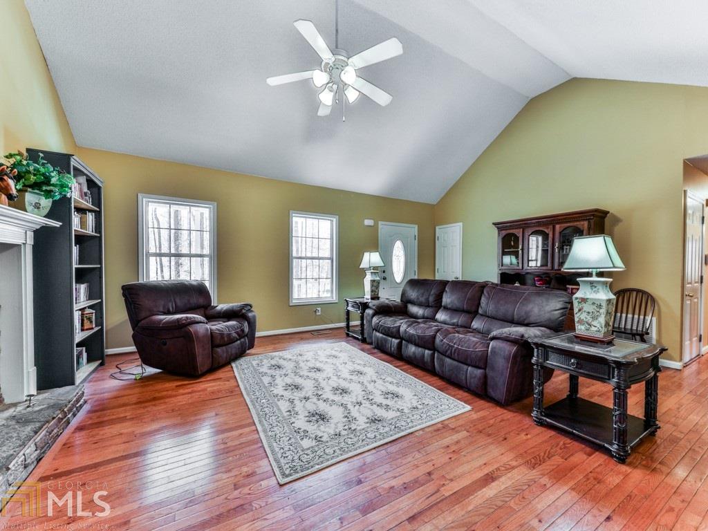 65 Spring Place Dr, Jasper, GA 30143 photo 4