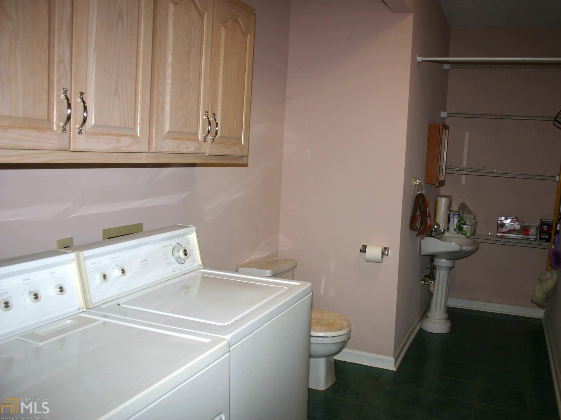 96 Pointe View Ct, Jackson, GA 30233 photo 24