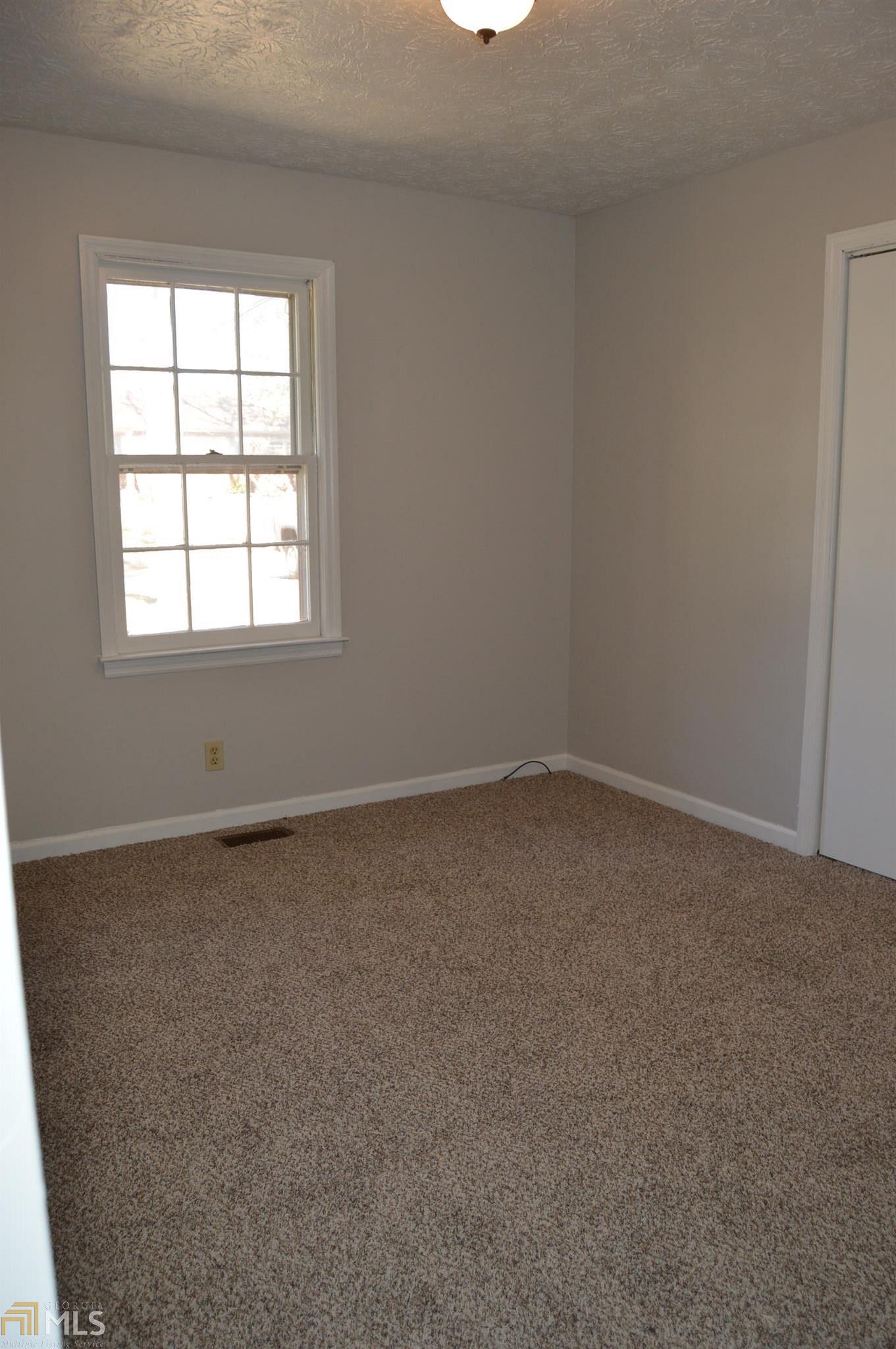 211 Griffith St, Winder, GA 30680 photo 7