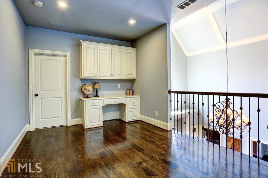 8040 Prestwick Cir, Duluth, GA 30097 photo 16