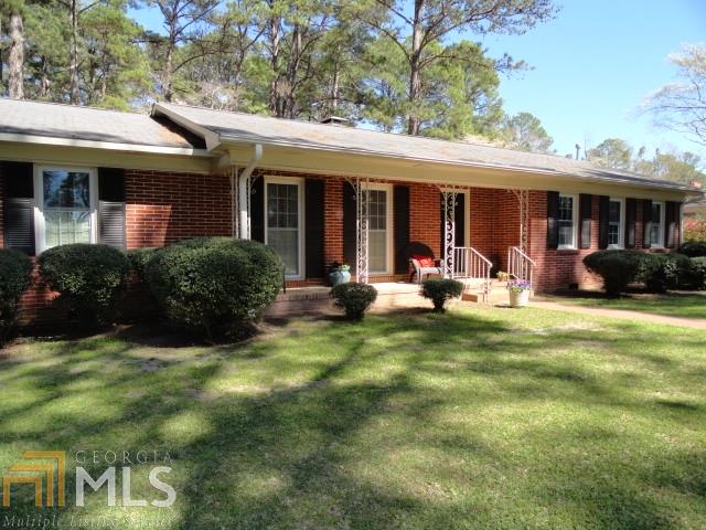 1809 Pine Forest Cir, Dublin, GA 31021 photo 1