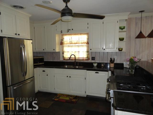 1809 Pine Forest Cir, Dublin, GA 31021 photo 4
