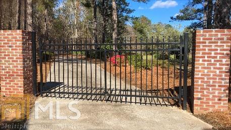569 Tyrone Rd, Tyrone, GA 30290 photo 2