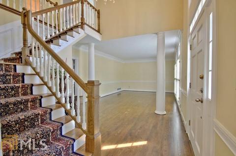 569 Tyrone Rd, Tyrone, GA 30290 photo 5