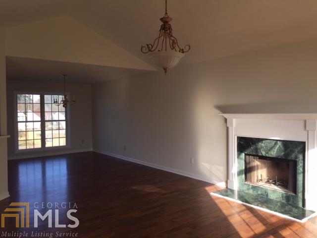 10700 Buckingham Cir, Hampton, GA 30228 photo 4