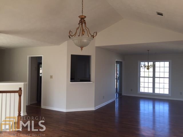 10700 Buckingham Cir, Hampton, GA 30228 photo 5