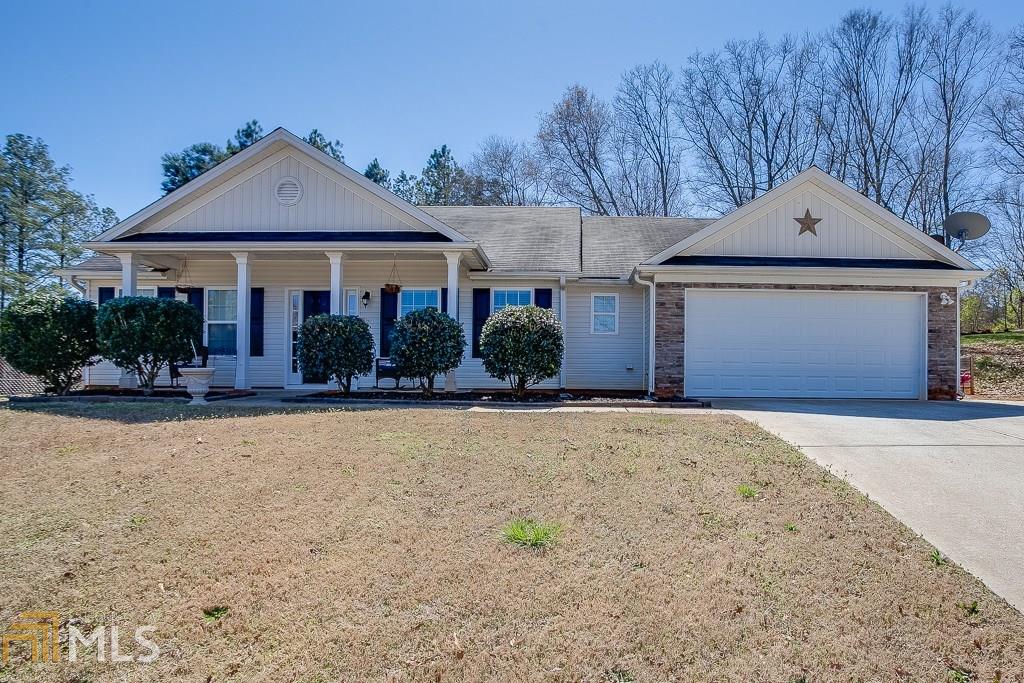 700 Moonlite Trce, Winder, GA 30680 photo 1