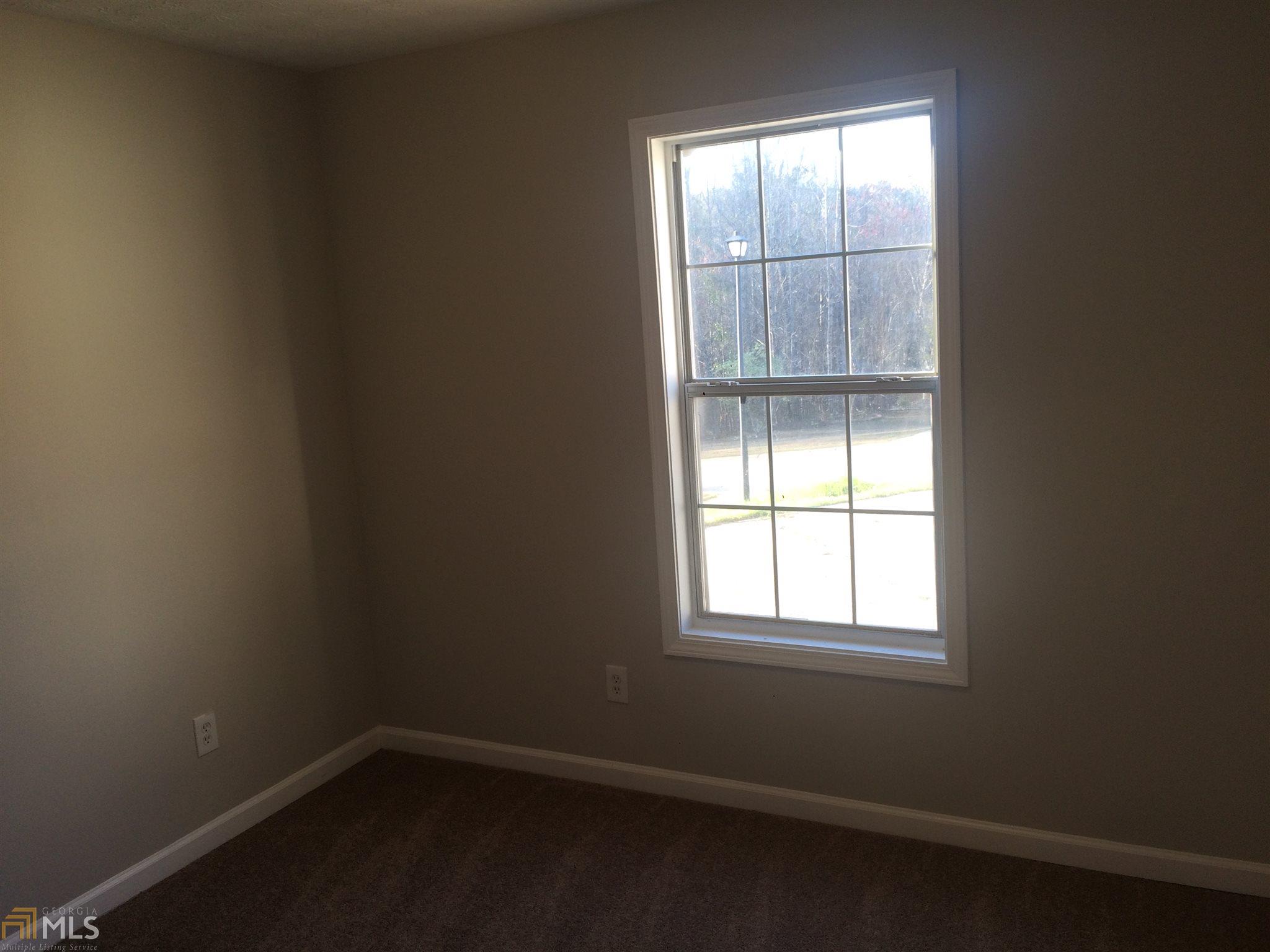 590 Pebble Blvd, Covington, GA 30016 photo 16