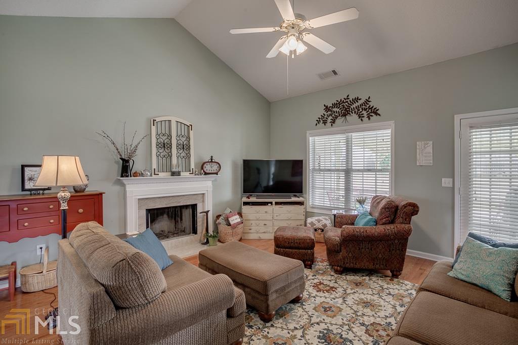 477 Jasmine Dr, Winder, GA 30680 photo 2