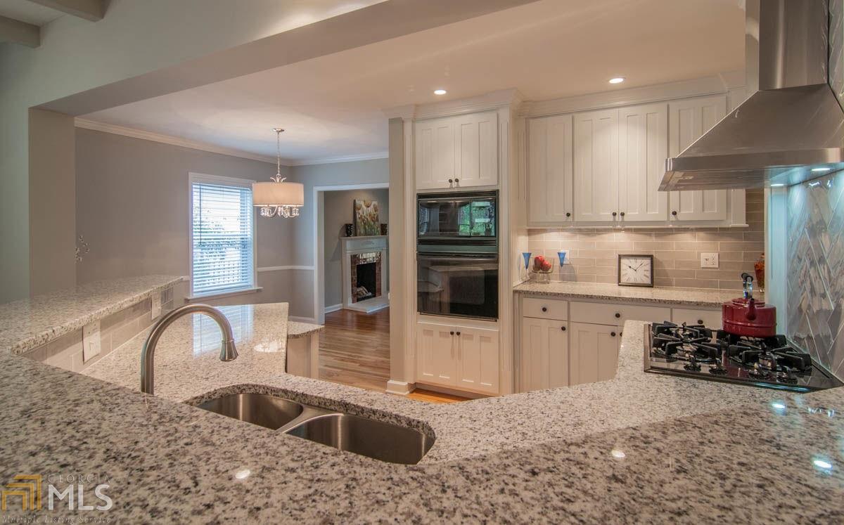 210 E Davis St, Decatur, GA 30030 photo 8