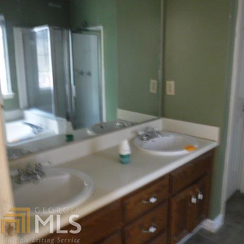 3823 Windmill Sq, Rex, GA 30273 photo 9