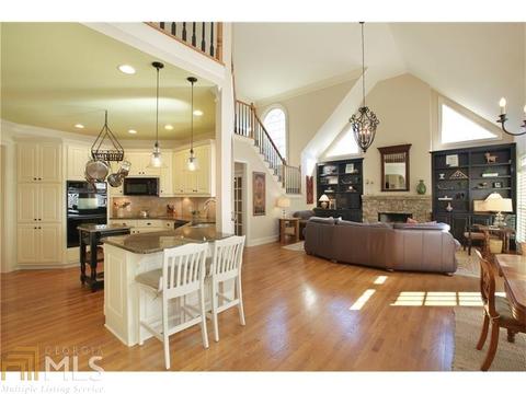 7635 Wentworth Dr, Duluth, GA 30097 photo 3