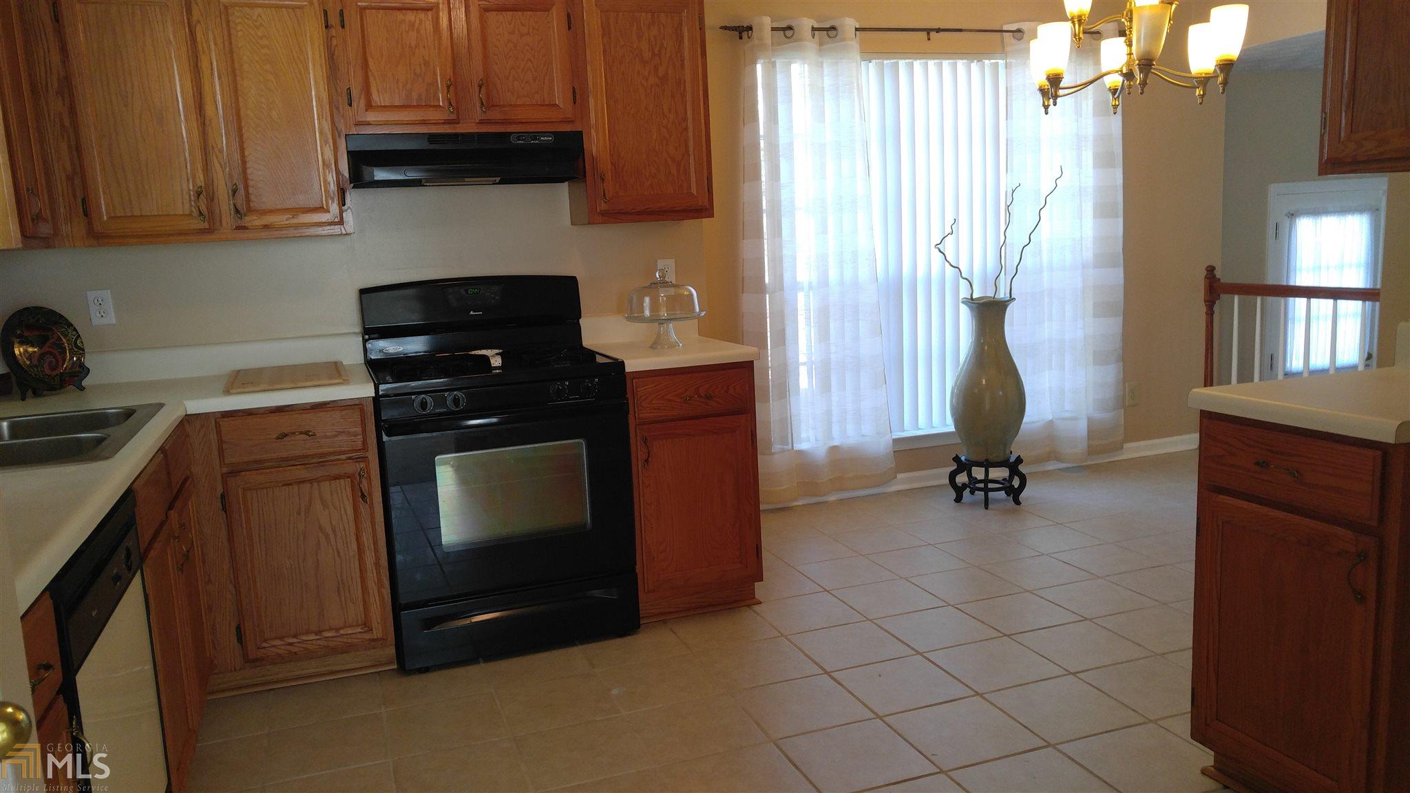 6490 Pine Bark Ct, Morrow, GA 30260 photo 6