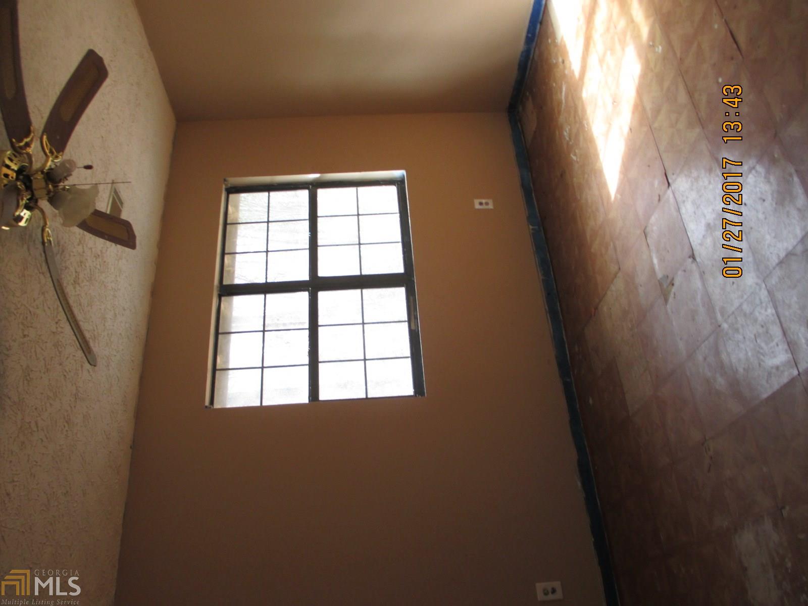 555 Maple Dr, Williamson, GA 30292 photo 6