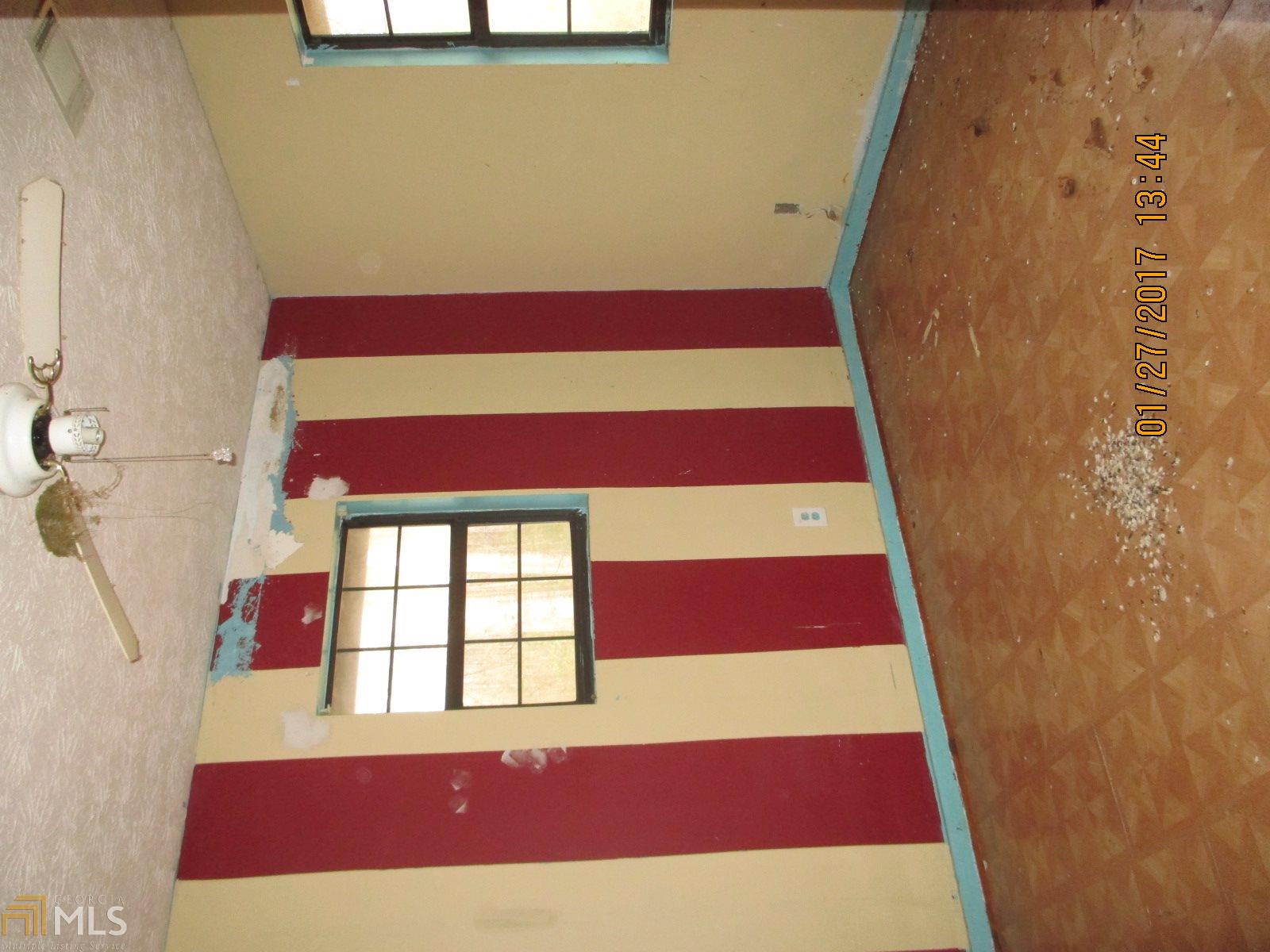 555 Maple Dr, Williamson, GA 30292 photo 7