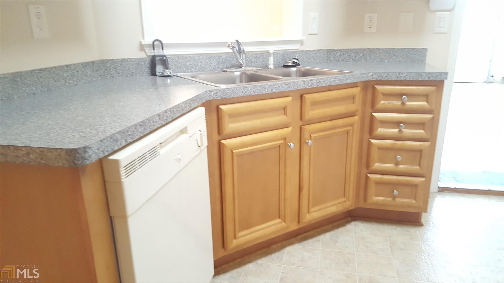 290 Rosenwald Ln, Hampton, GA 30228 photo 3