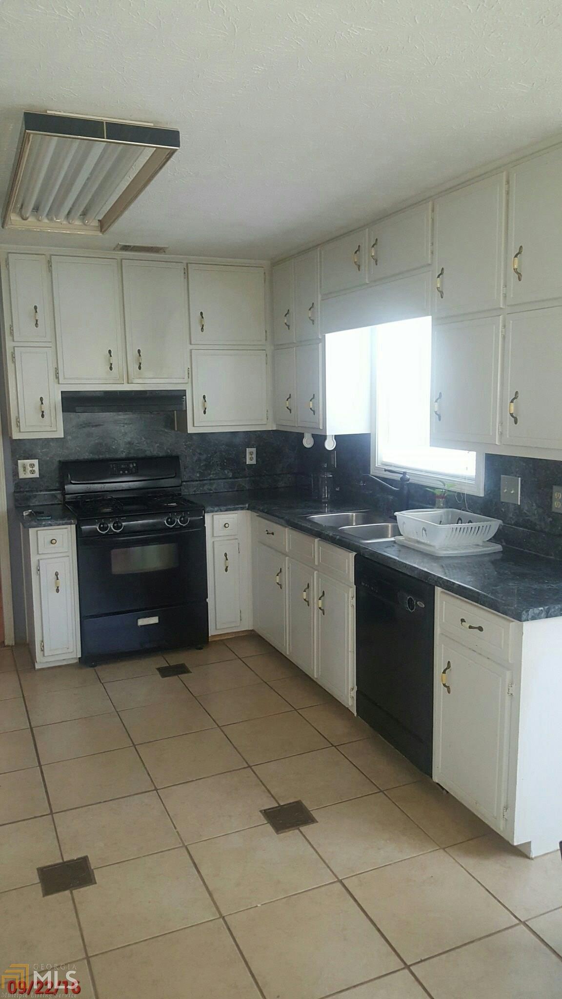 11669 Heritage Dr, Hampton, GA 30228 photo 4