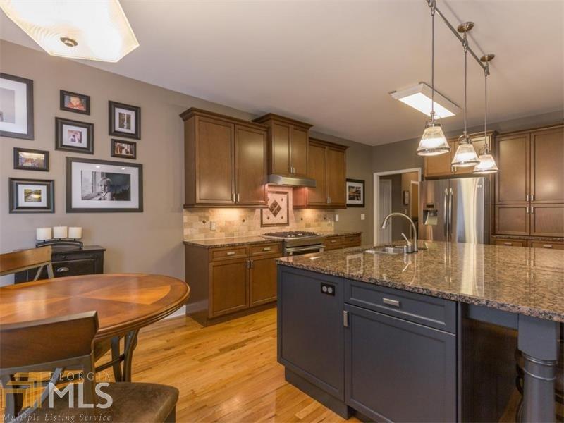 175 Tottenham Way, Suwanee, GA 30024 photo 9