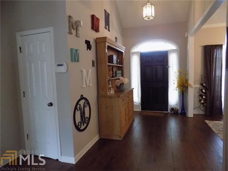 409 Maple Rdg, White, GA 30184 photo 2