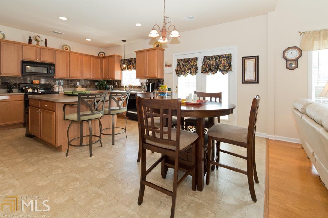 955 Maple Leaf Dr, Mcdonough, GA 30253 photo 14