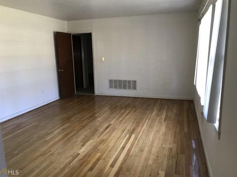1601 Roberson St, Dublin, GA 31021 photo 2