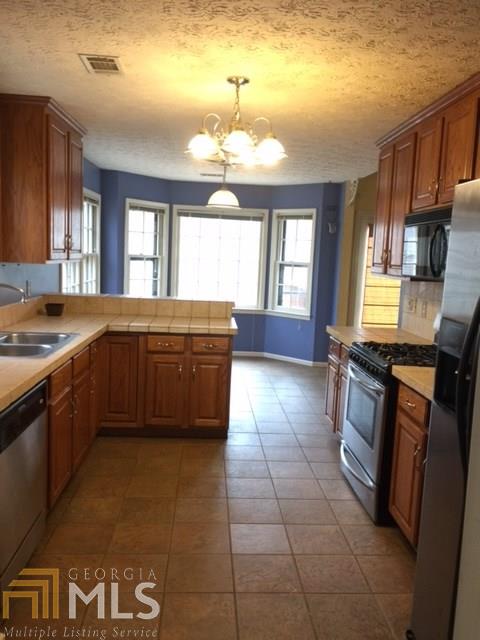 2231 Dee Dee, Buford, GA 30519 photo 5