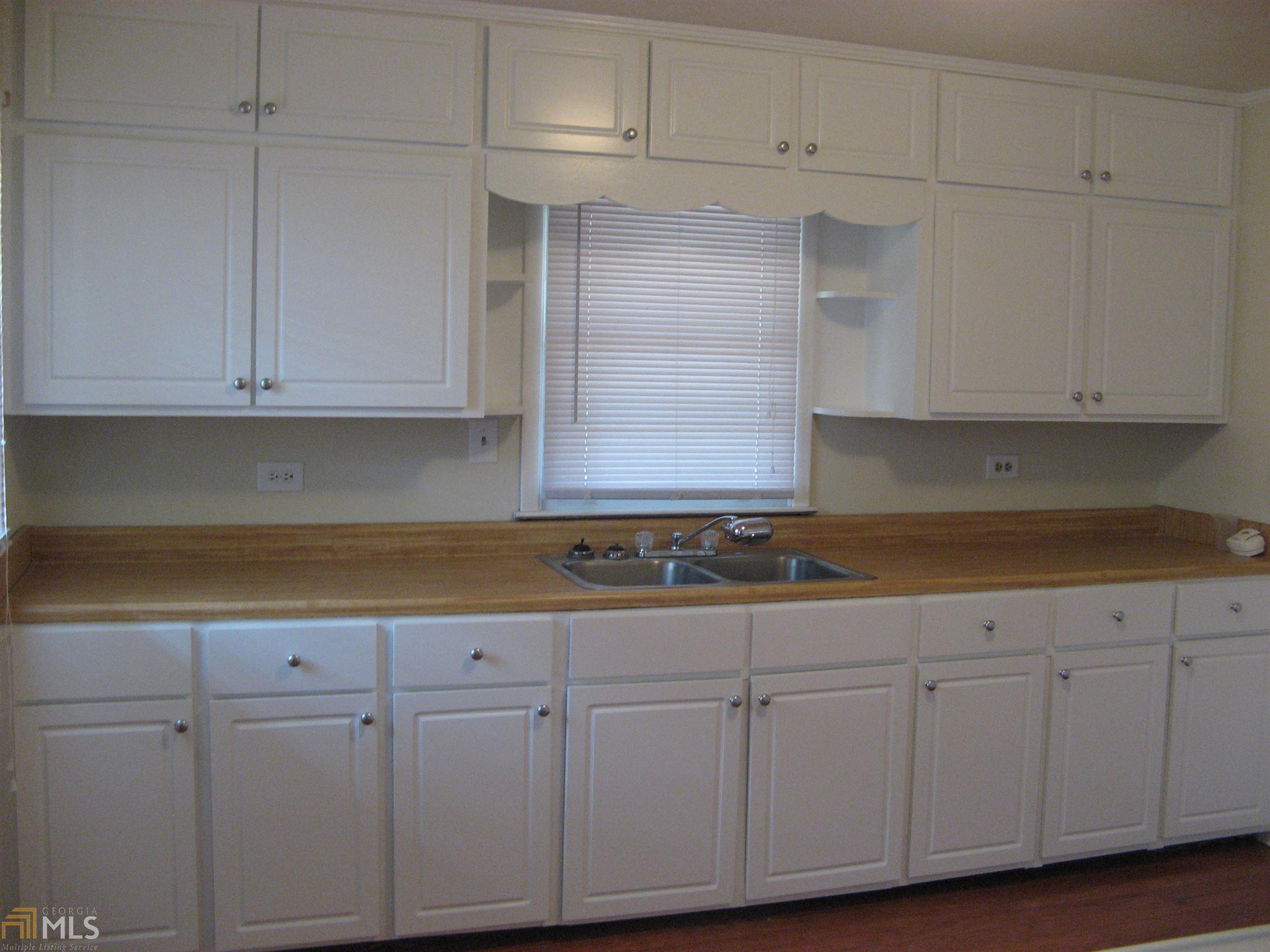 276 6th Ave, Winder, GA 30680 photo 6