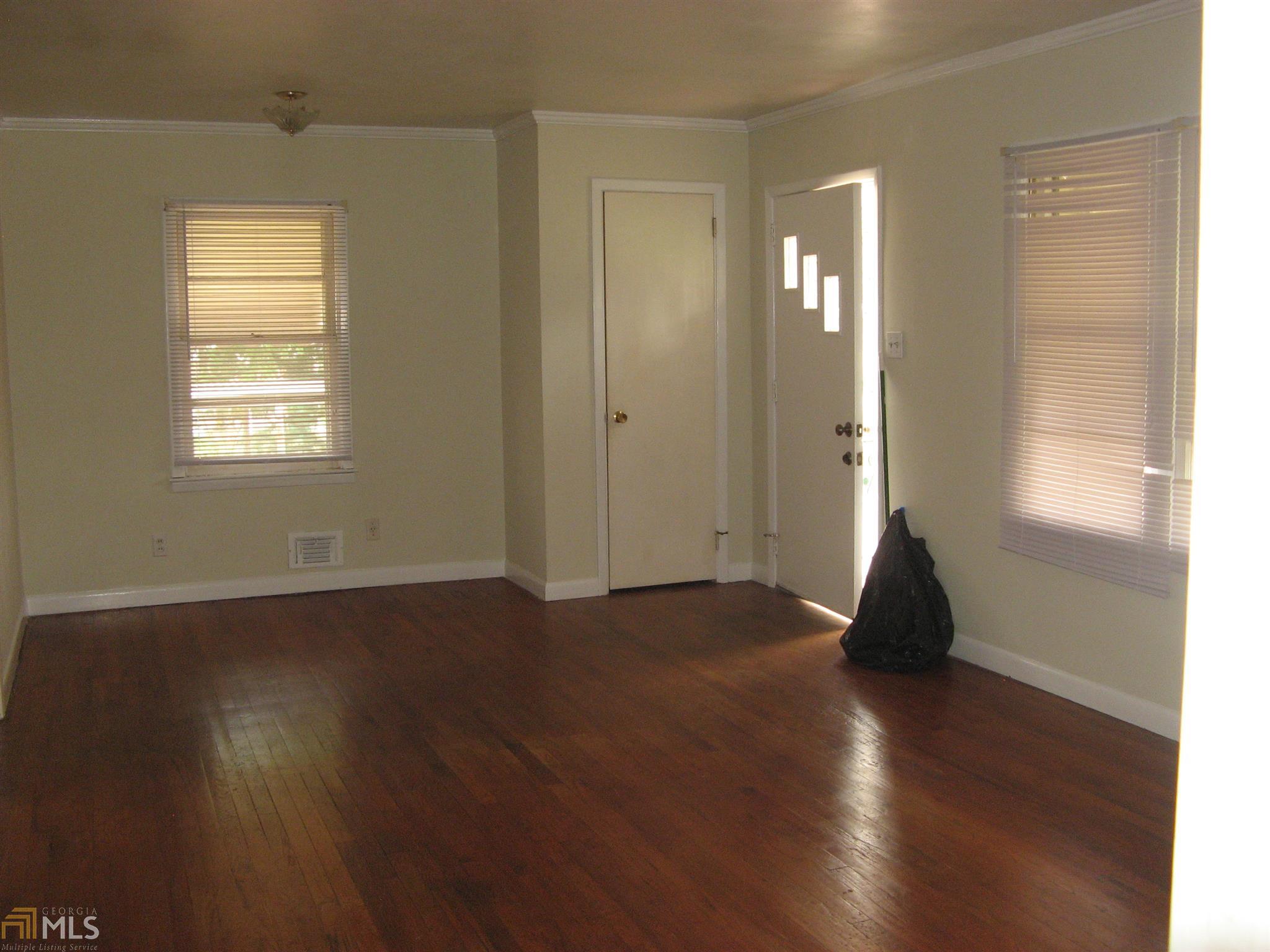 276 6th Ave, Winder, GA 30680 photo 2