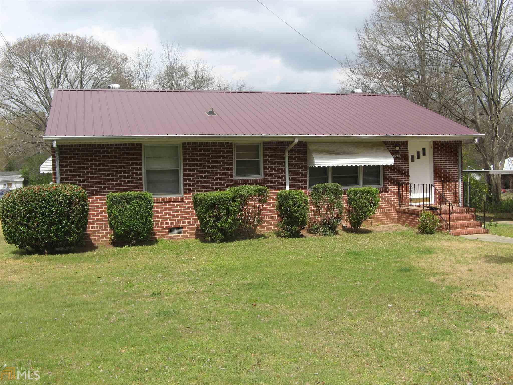 276 6th Ave, Winder, GA 30680 photo 1