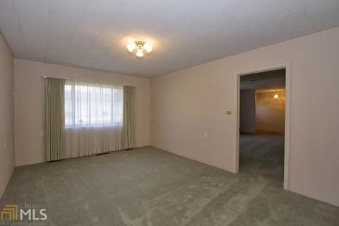 704 Park Ave, Claxton, GA 30417 photo 8