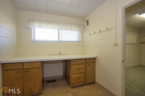 704 Park Ave, Claxton, GA 30417 photo 9