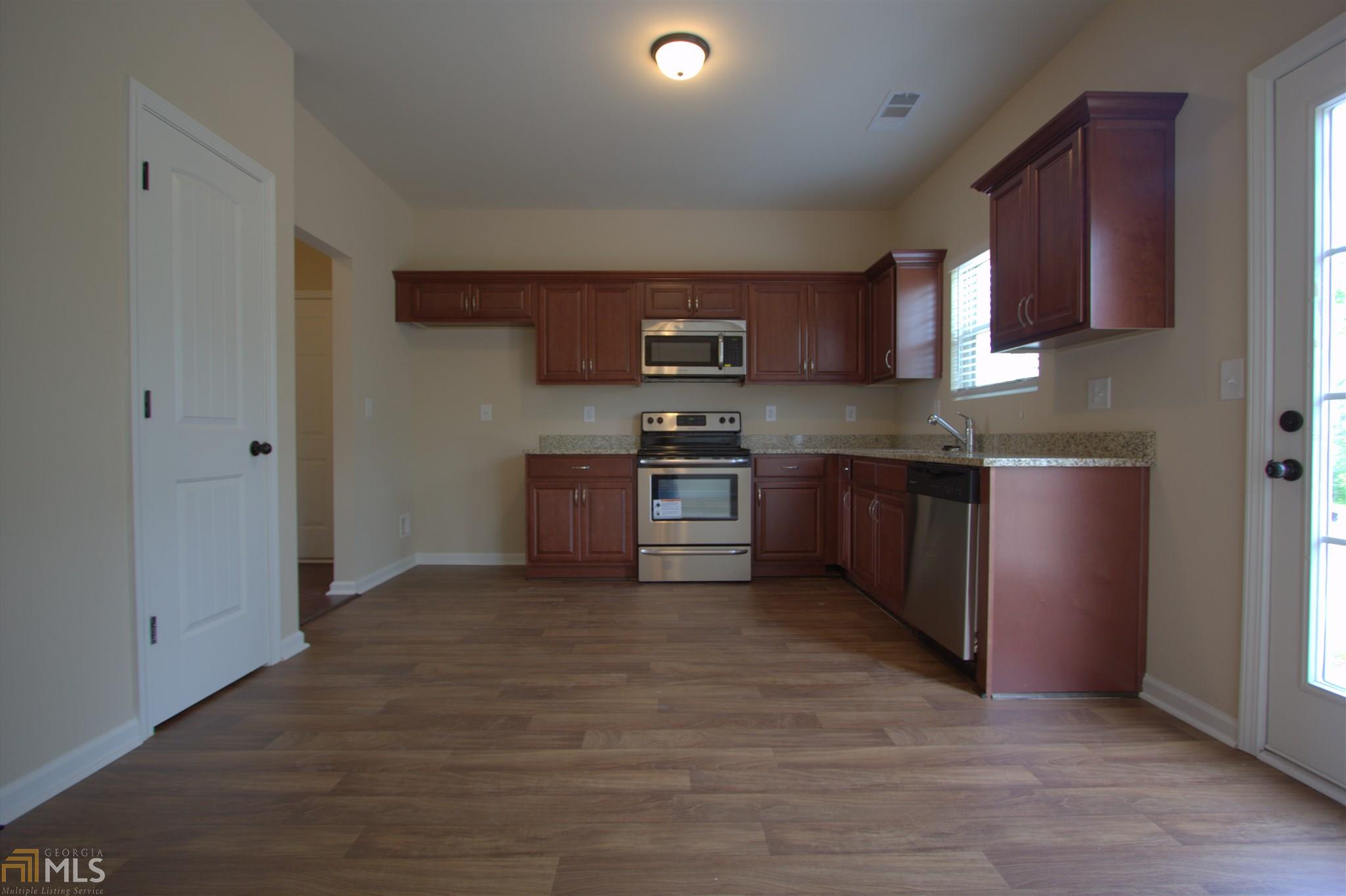 2786 Hunters Ct, Hampton, GA 30228 photo 7