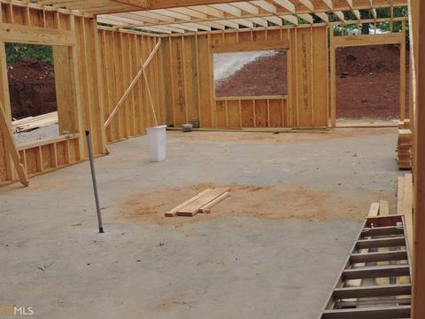 202 E Lane Cir, Lagrange, GA 30240 photo 4